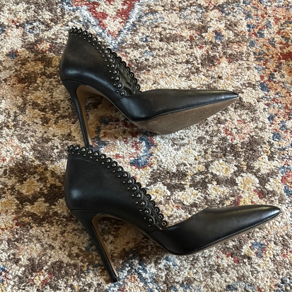 Elegant Black Women's Heels - Picture 2 of 7